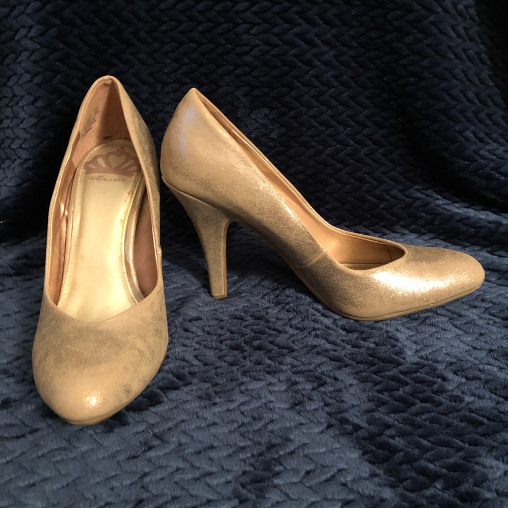 Fergalicious 4” Gold Sheen Sparkle Heels